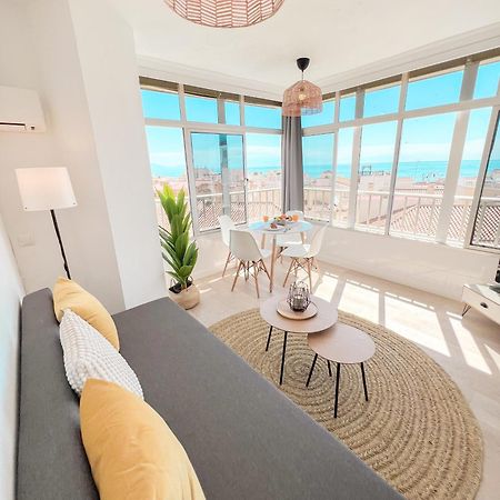 Palm Beach Aparment Sea Views Τορρεμολίνος Εξωτερικό φωτογραφία