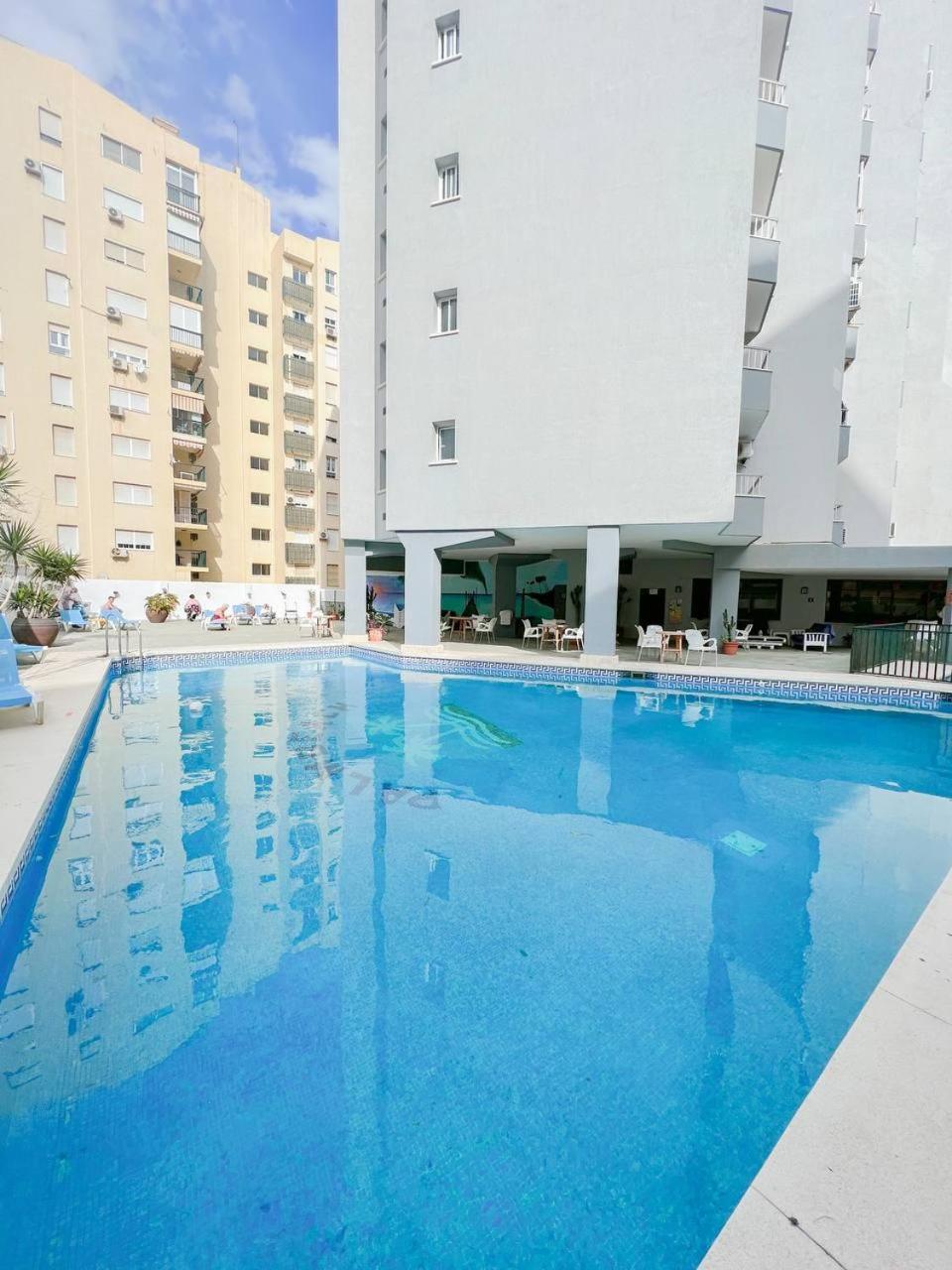 Palm Beach Aparment Sea Views Τορρεμολίνος Εξωτερικό φωτογραφία