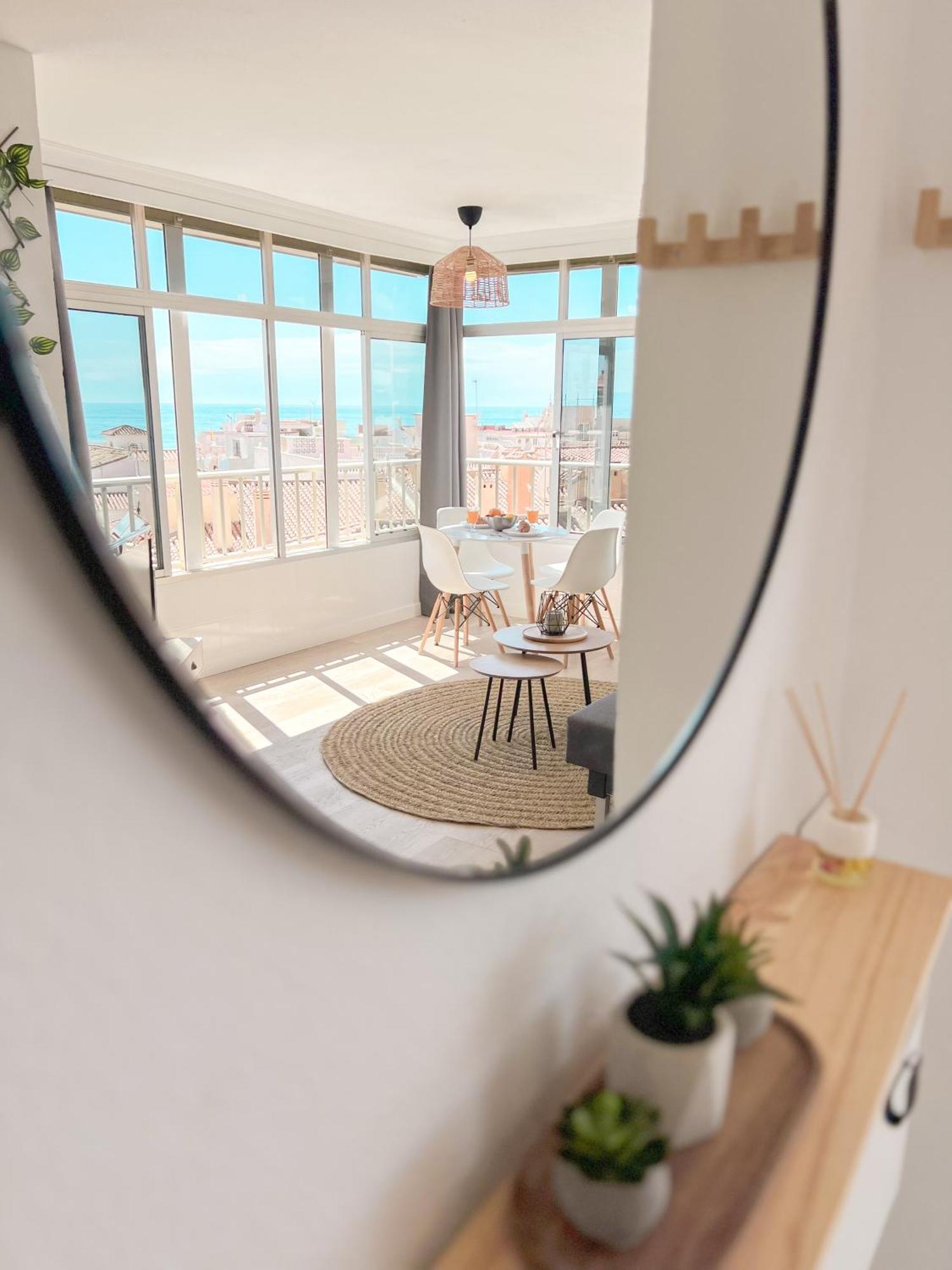 Palm Beach Aparment Sea Views Τορρεμολίνος Εξωτερικό φωτογραφία